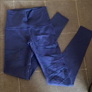 Lululemon women’s Blue Leggings
